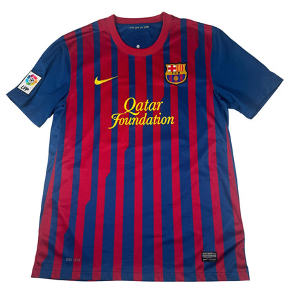 Front of Barcelona 2011/2012 home football shirt, size Large