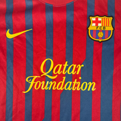 Barcelona 2011/2012 Home Football Shirt Medium — front close-up