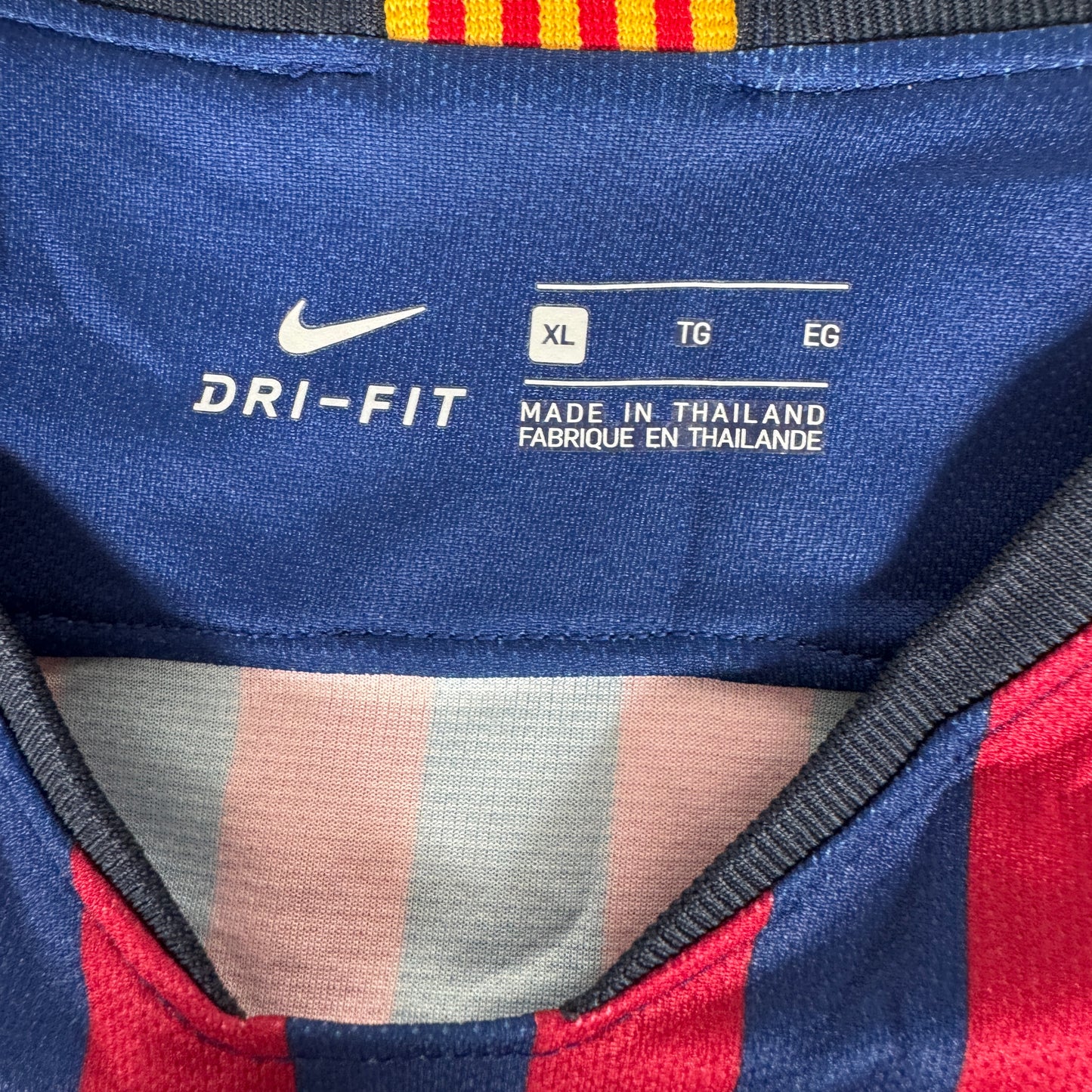 MESSI 10 Barcelona 2018/2019 Home Football Shirt XL – Football Shirt Kingdom