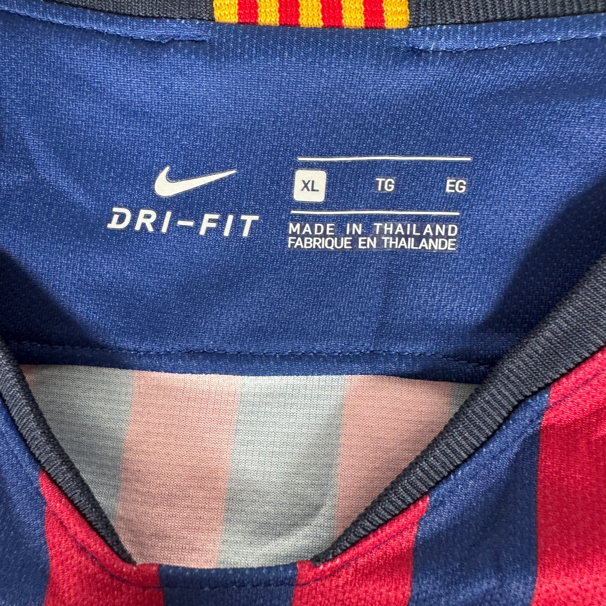 MESSI 10 Barcelona 2018/2019 Home Football Shirt XL – Football Shirt Kingdom