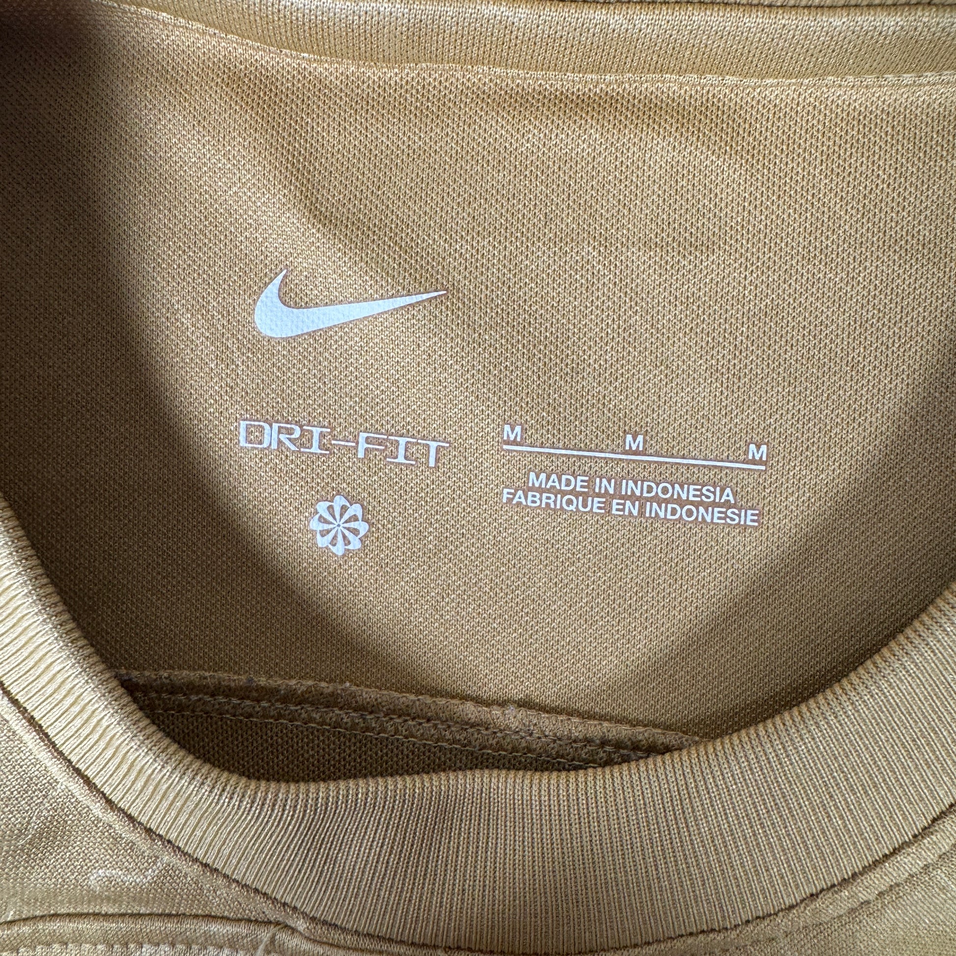 Barcelona 2022/2023 Away Football Shirt Medium – Football Shirt Kingdom