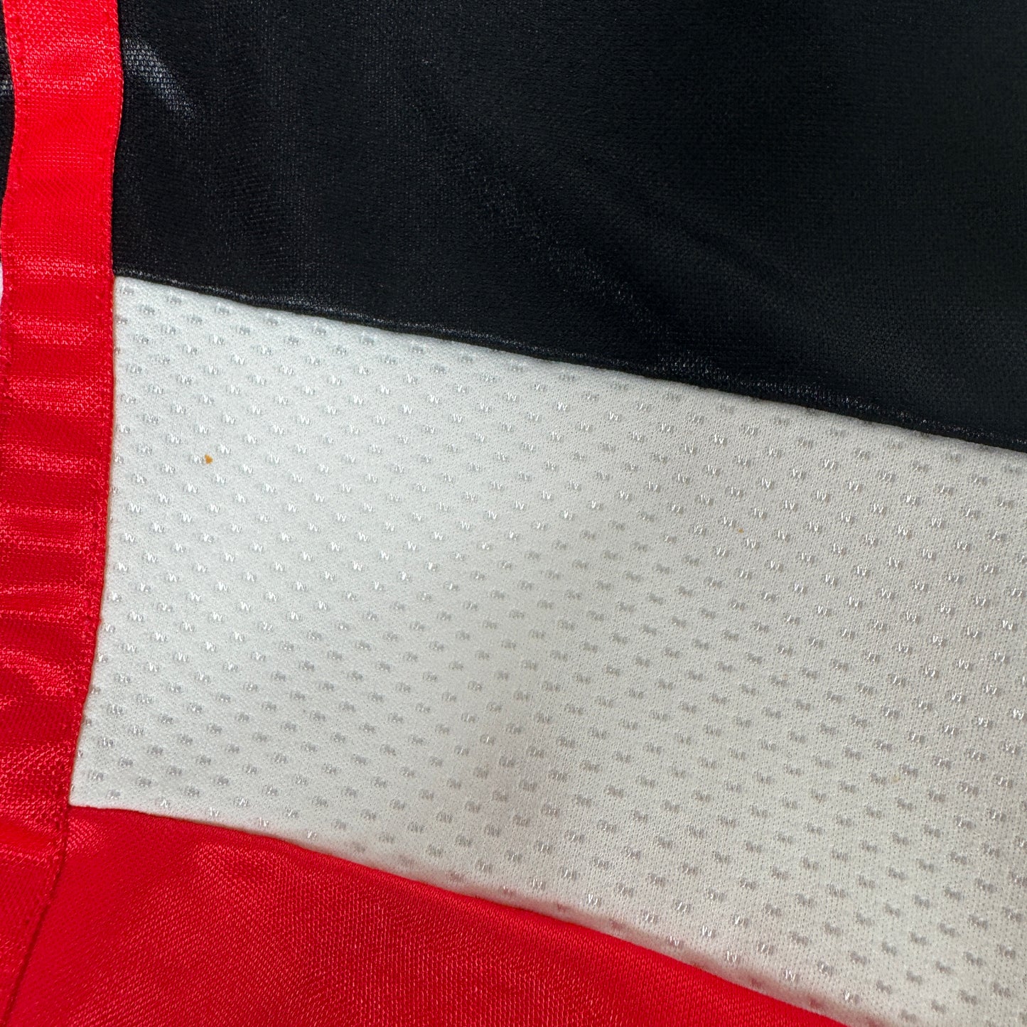 Barnsley FC 1999/2000 Away Millennium Football Shirt Small – Football Shirt Kingdom