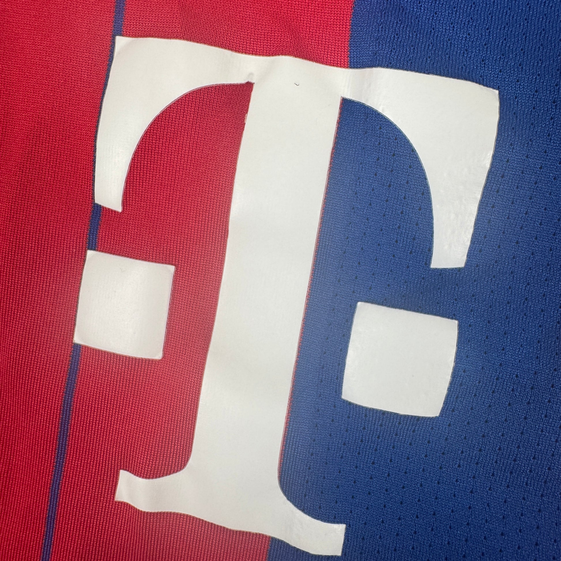 Bayern Munich 2014/2015 Home Football Shirt Small – Football Shirt Kingdom