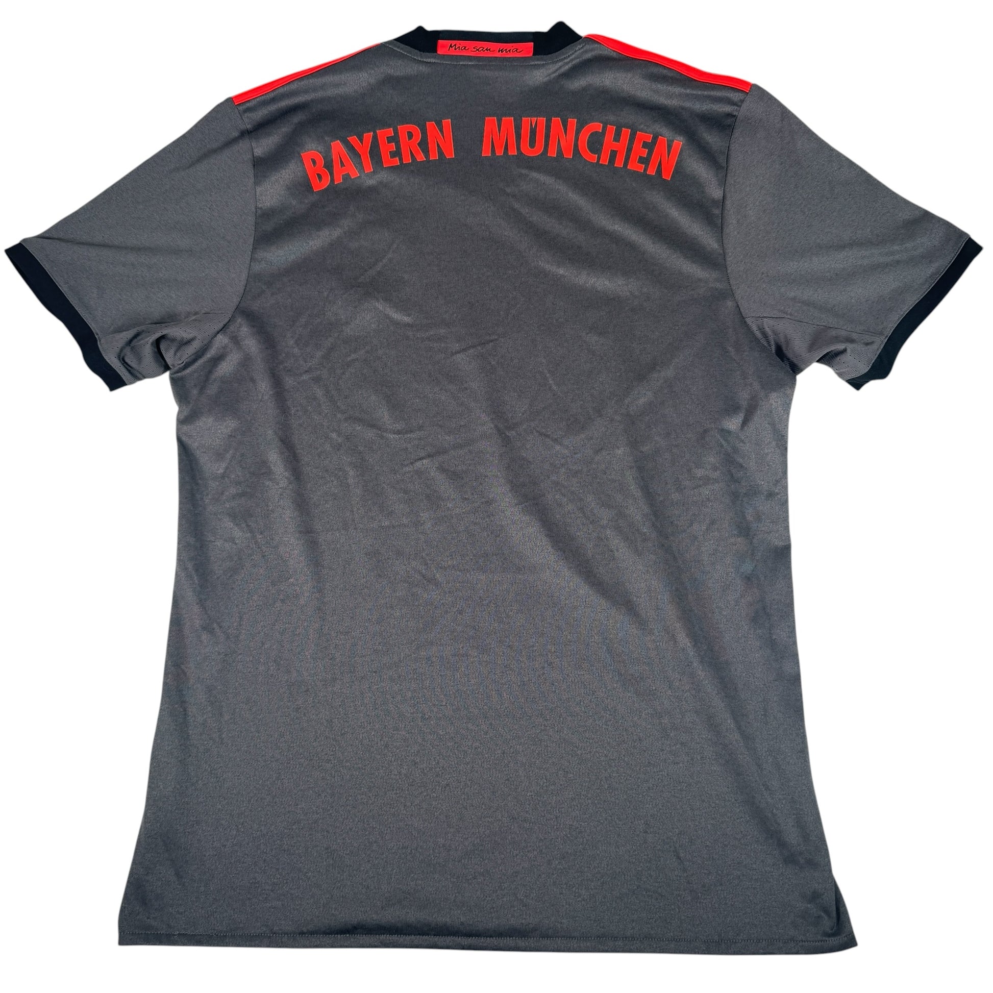 Bayern Munich 2016/2017 Away Football Shirt Large – Football Shirt Kingdom