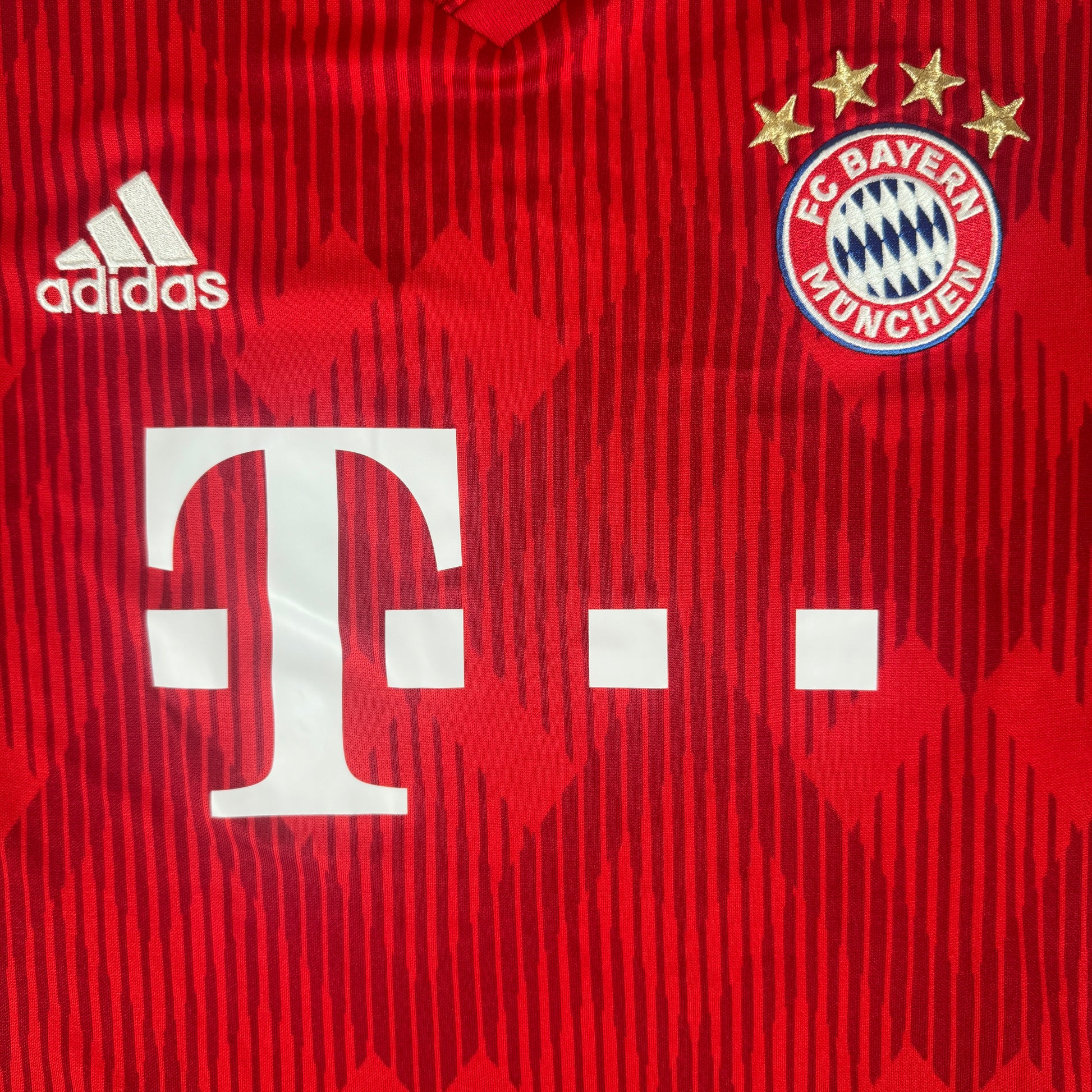 Bayern Munich 2018/2019 Home Football Shirt Large – Football Shirt Kingdom