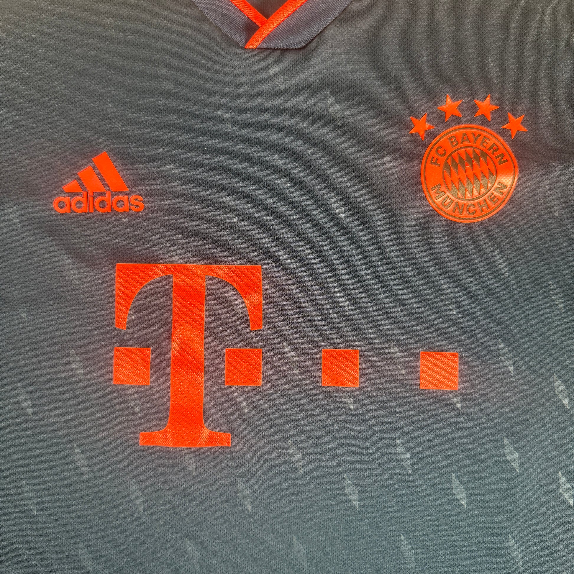 Bayern Munich 2019/2020 Third Football Shirt 2XL – Football Shirt Kingdom