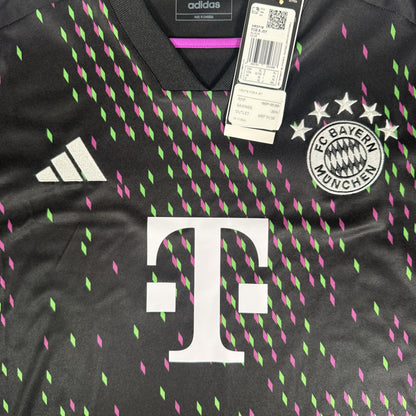 Bayern Munich 2023/2024 Away Football Shirt XL BNWT