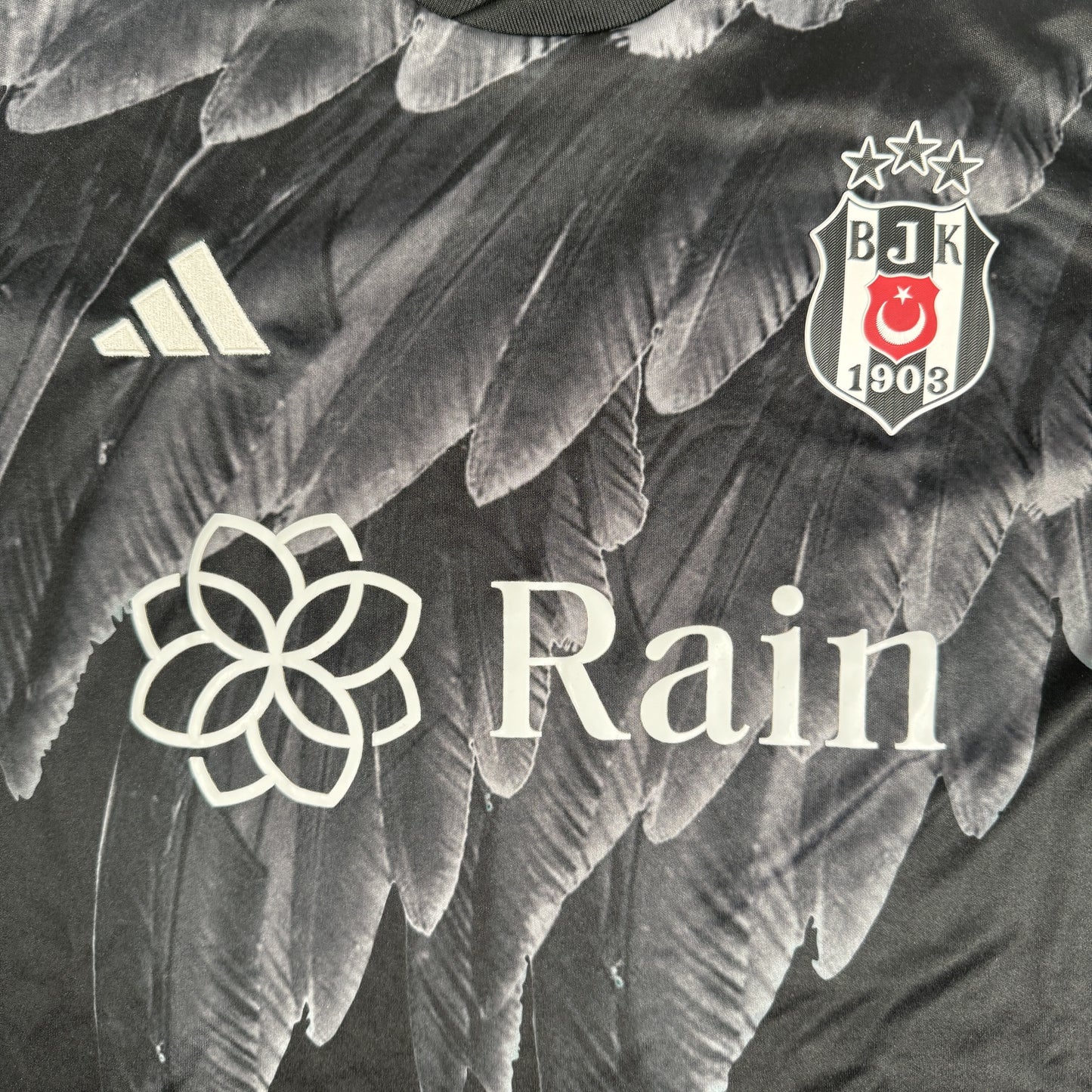 Beşiktaş 2023/2024 Away Football Shirt XL