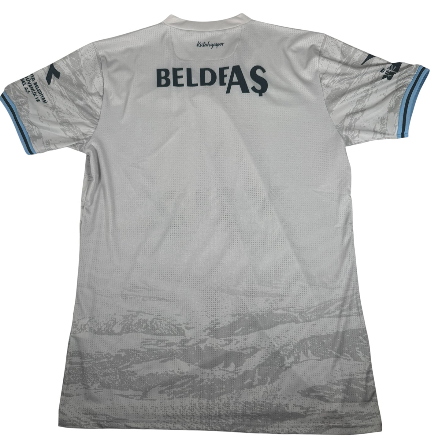 Belediye Kütahyaspor 2021/2022 Away Football Shirt XL BNWT – Football Shirt Kingdom