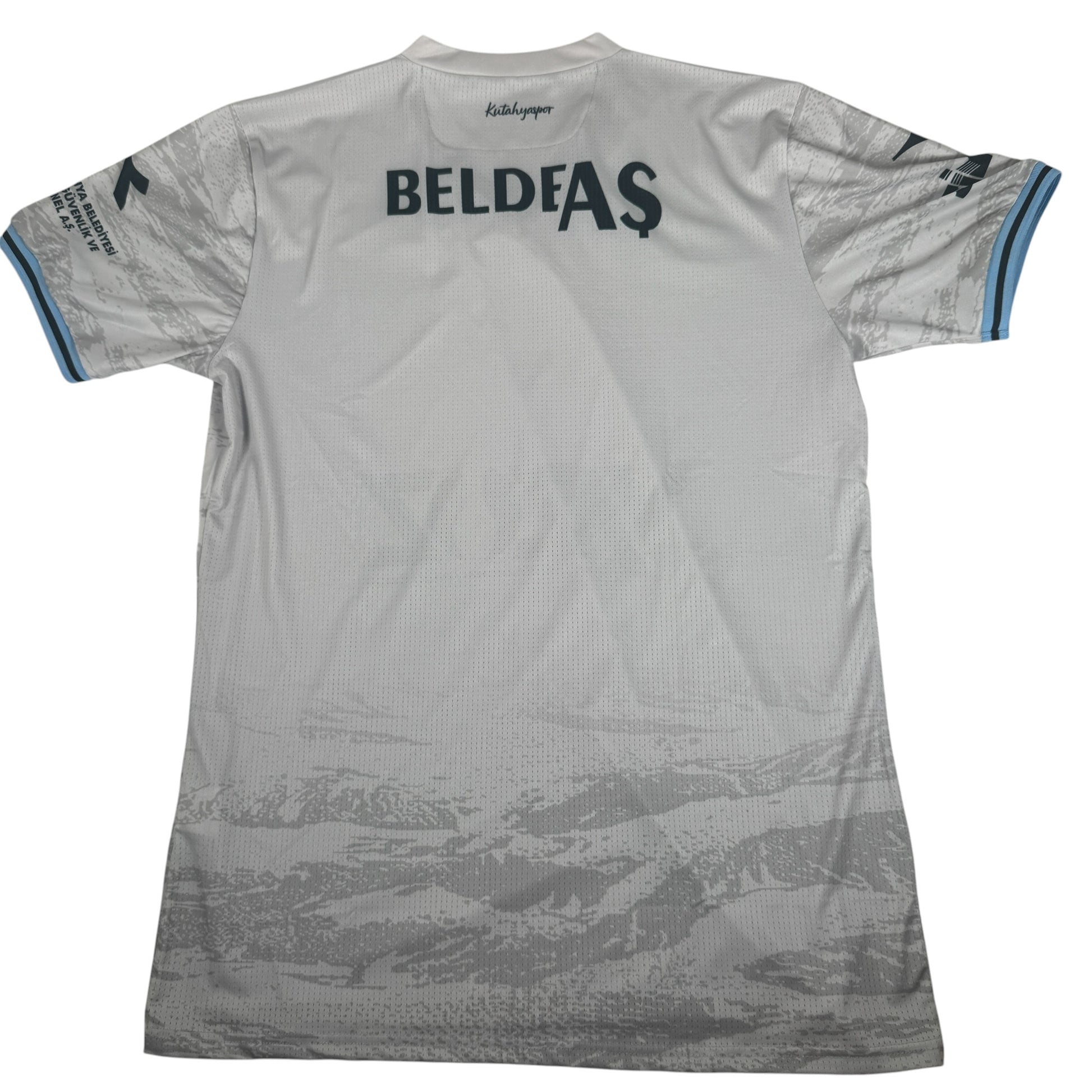 Belediye Kütahyaspor 2021/2022 Away Football Shirt XL BNWT – Football Shirt Kingdom