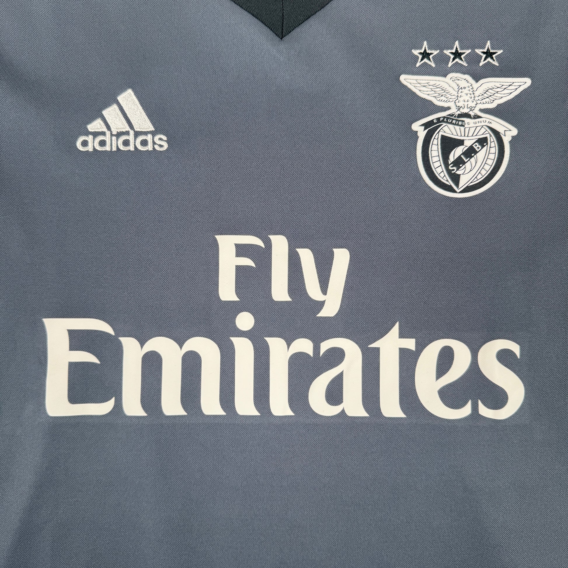 Benfica 2017/2018 Away Football Shirt Small – Football Shirt Kingdom