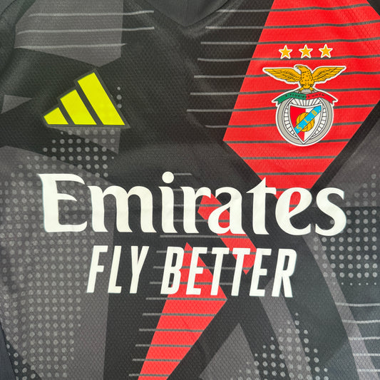 Benfica 2024/2025 Goalkeeper Football Shirt Large – Football Shirt Kingdom