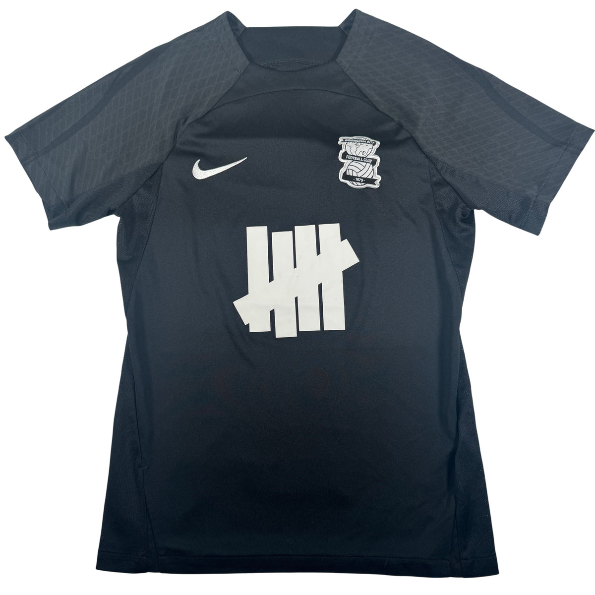 Front of Birmingham City 2023/2024 third football shirt, size Medium