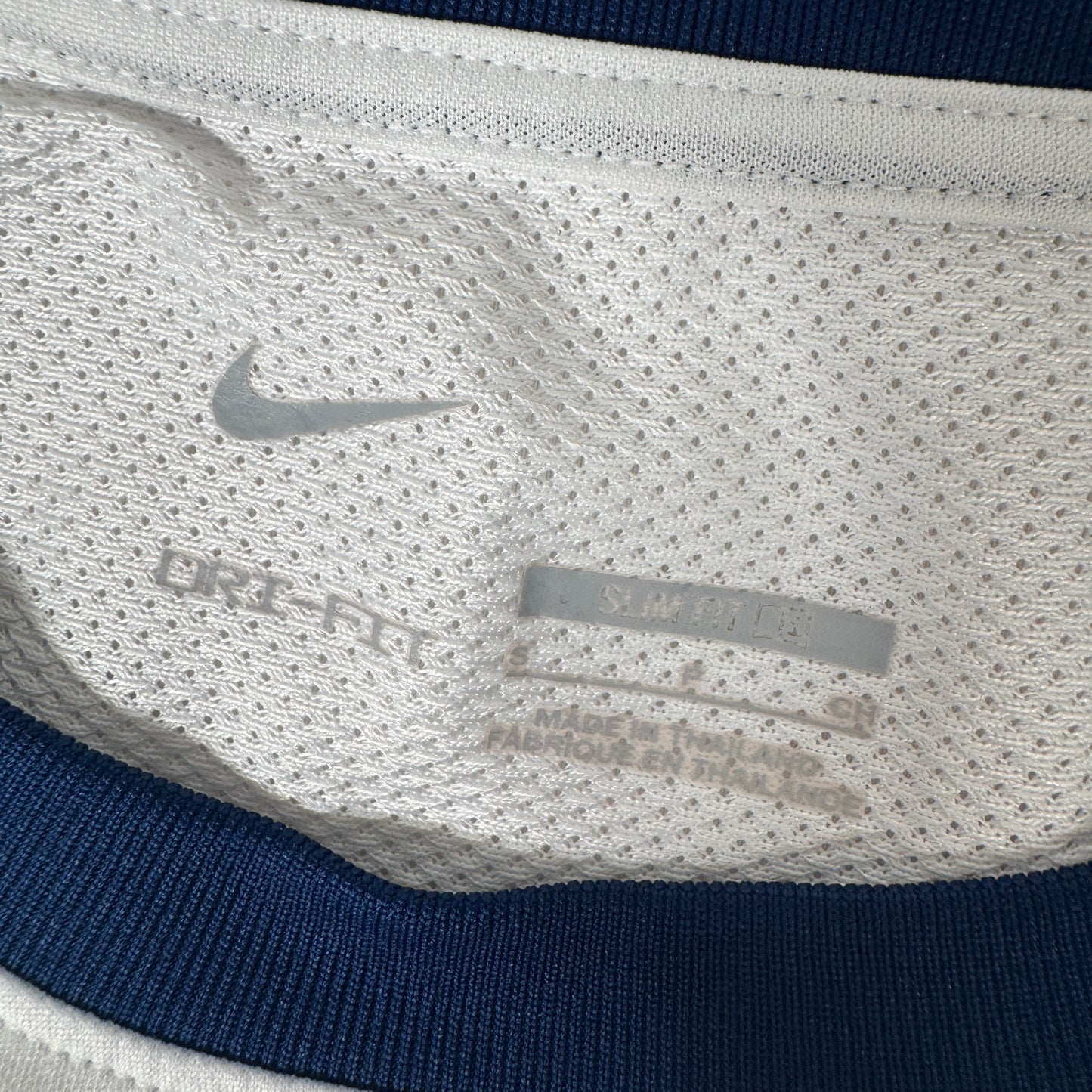 Birmingham City 2024/2025 Training Football Shirt Small – Football Shirt Kingdom