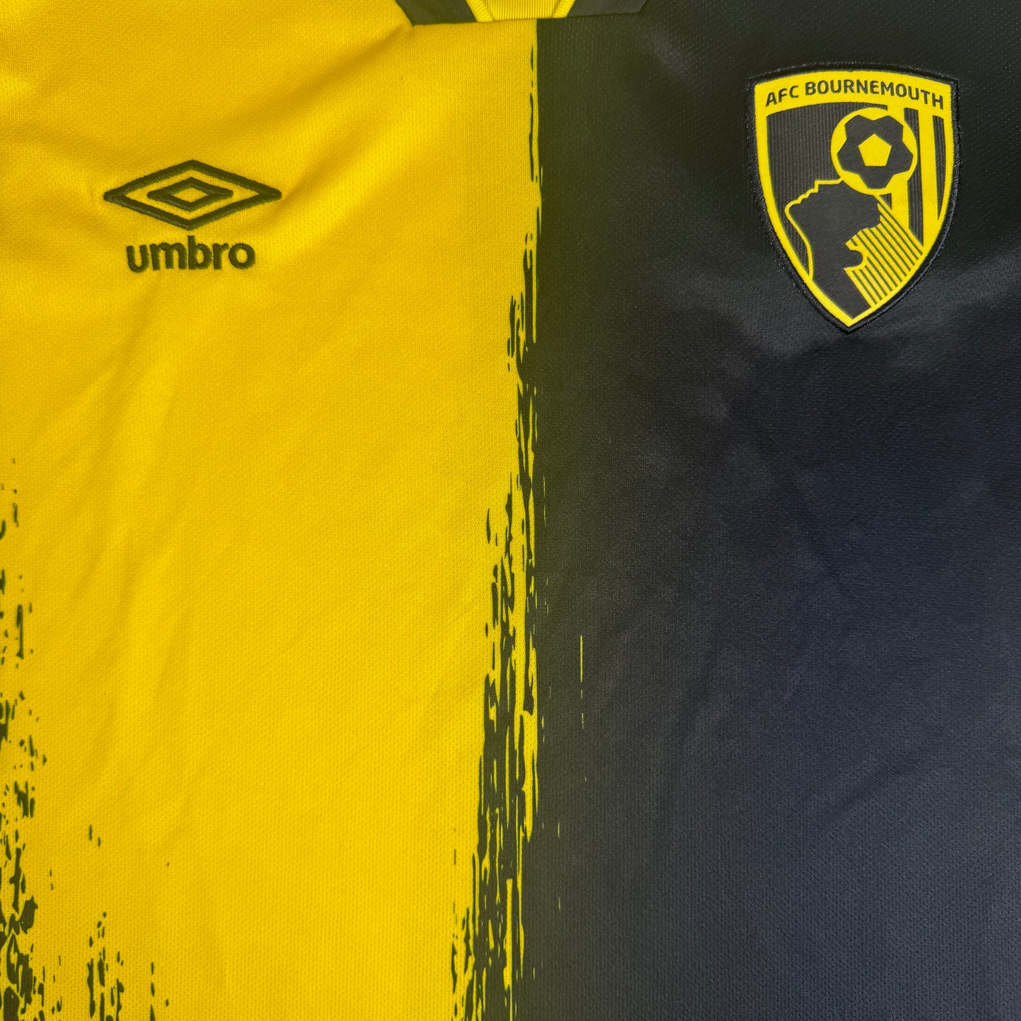 AFC Bournemouth 2023/2024 Sponsorless Third Football Shirt Medium – Football Shirt Kingdom