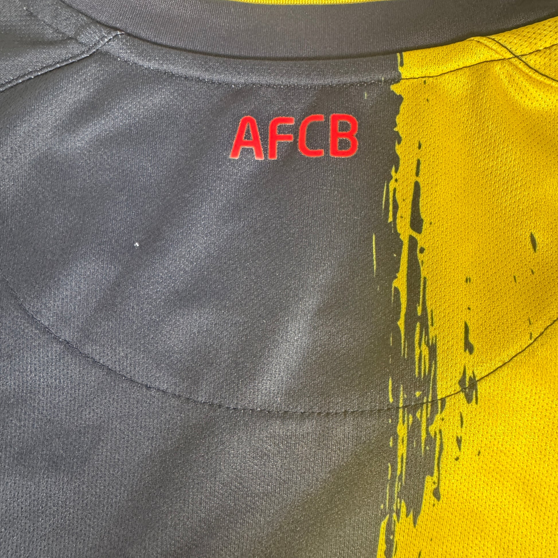 AFC Bournemouth 2023/2024 Sponsorless Third Football Shirt Medium – Football Shirt Kingdom
