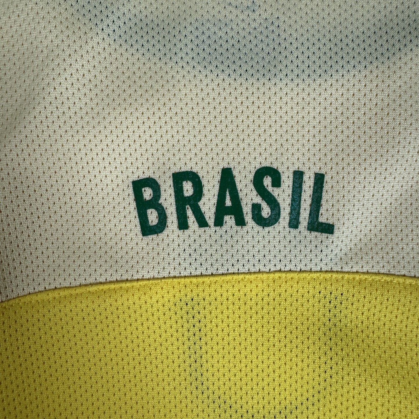 Brazil 2004/2005/2006 Training Football Shirt Large BNWT