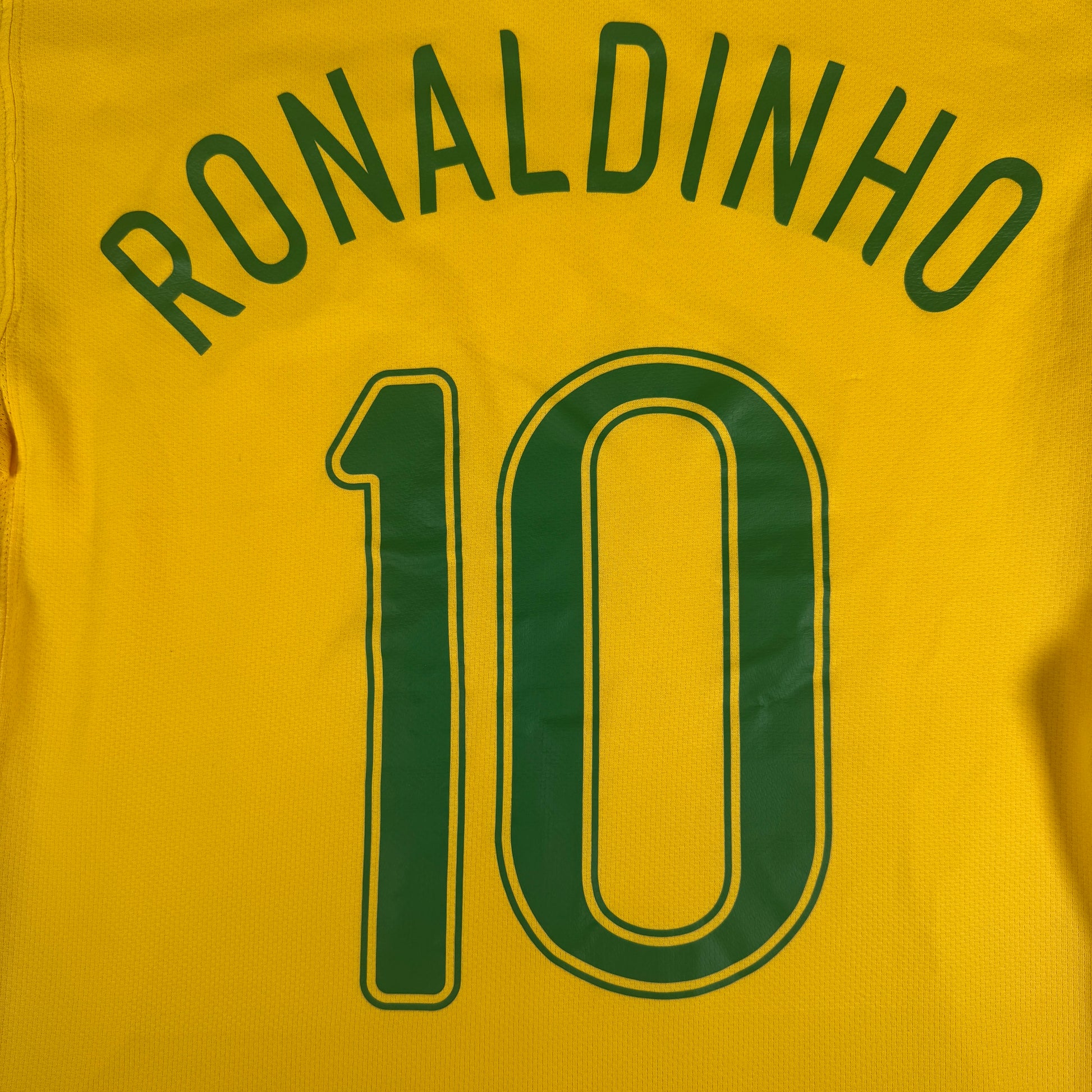 RONALDINHO 10 Brazil 2006/2007/2008 Home Football Shirt Medium – Football Shirt Kingdom