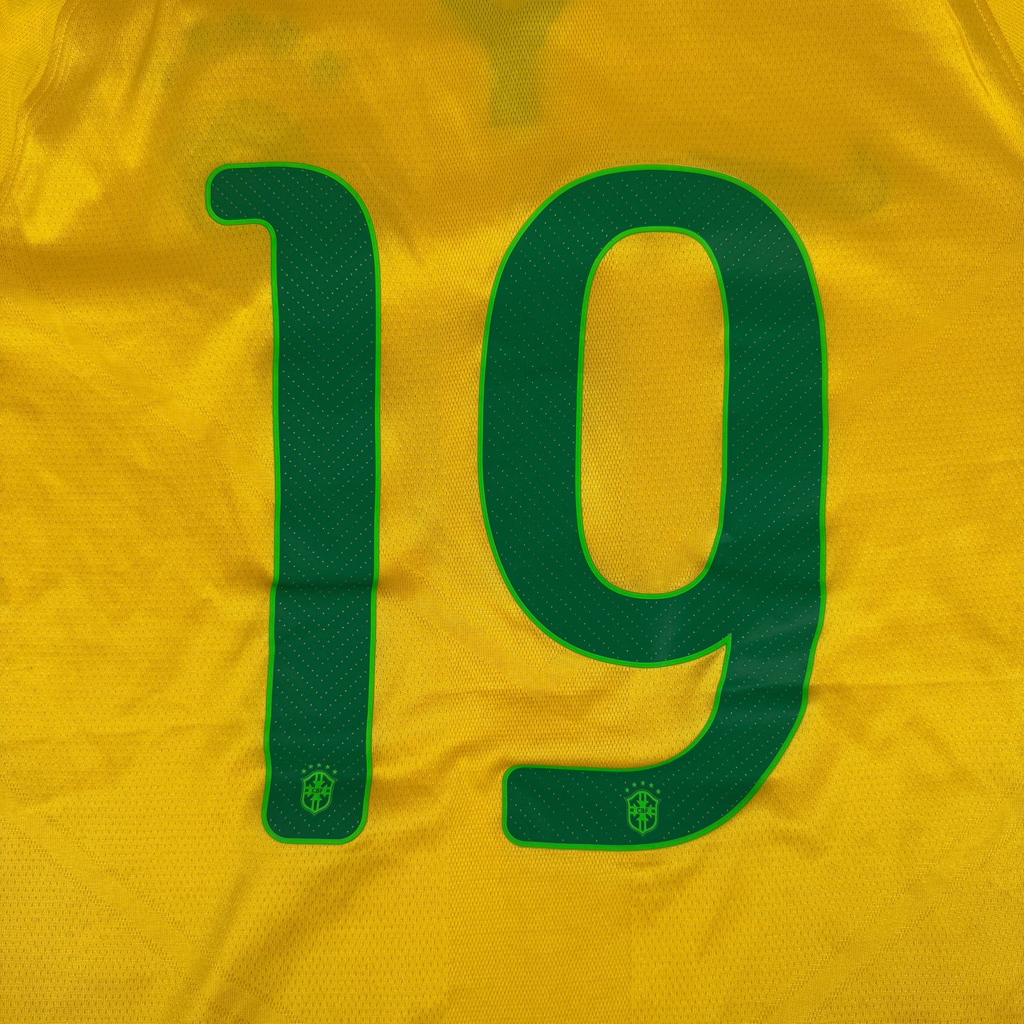 19 Brazil 2014/2015 Home Player Spec Football Shirt Large – Football Shirt Kingdom