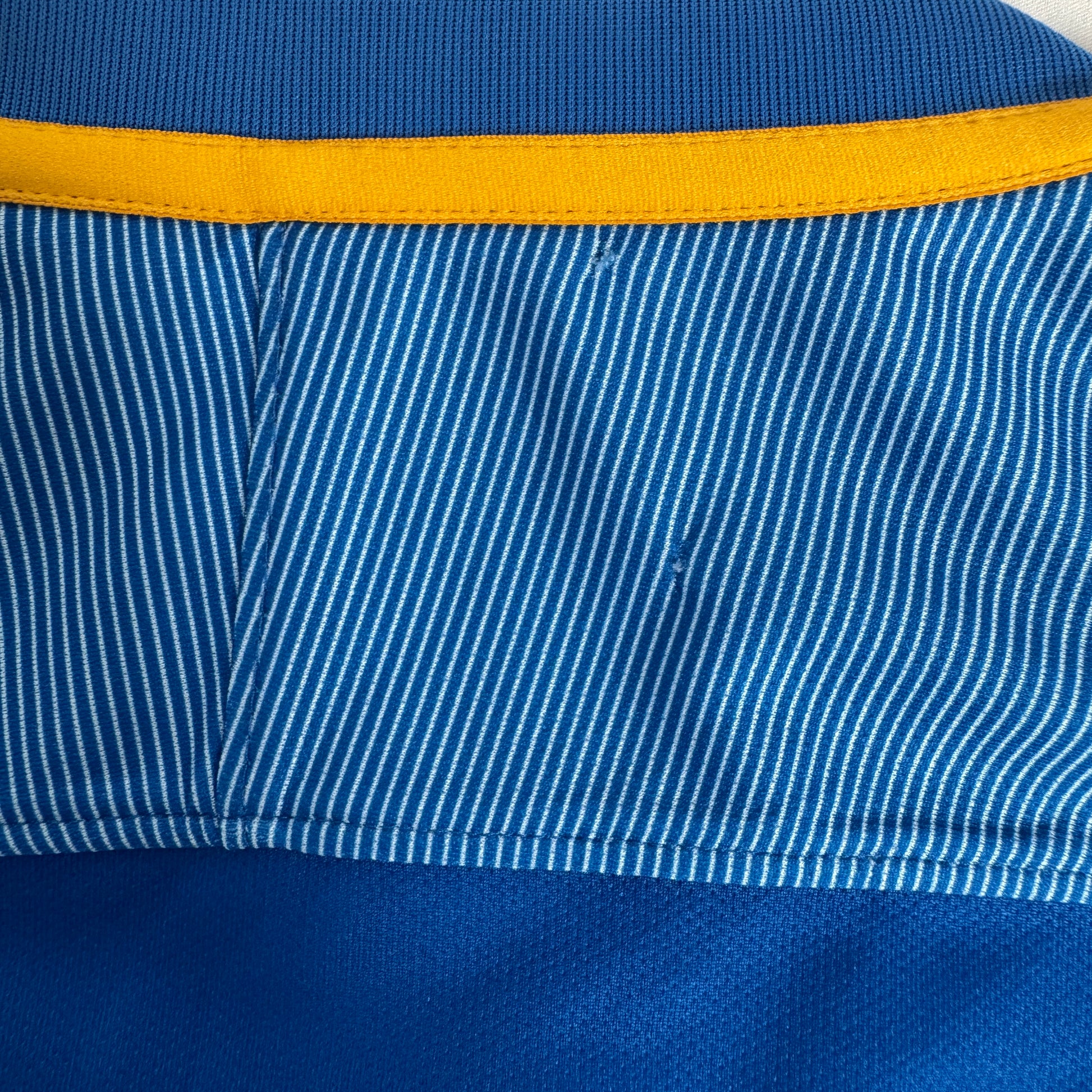 Brighton & Hove Albion 2017/2018 Home Football Shirt XL – Football Shirt Kingdom