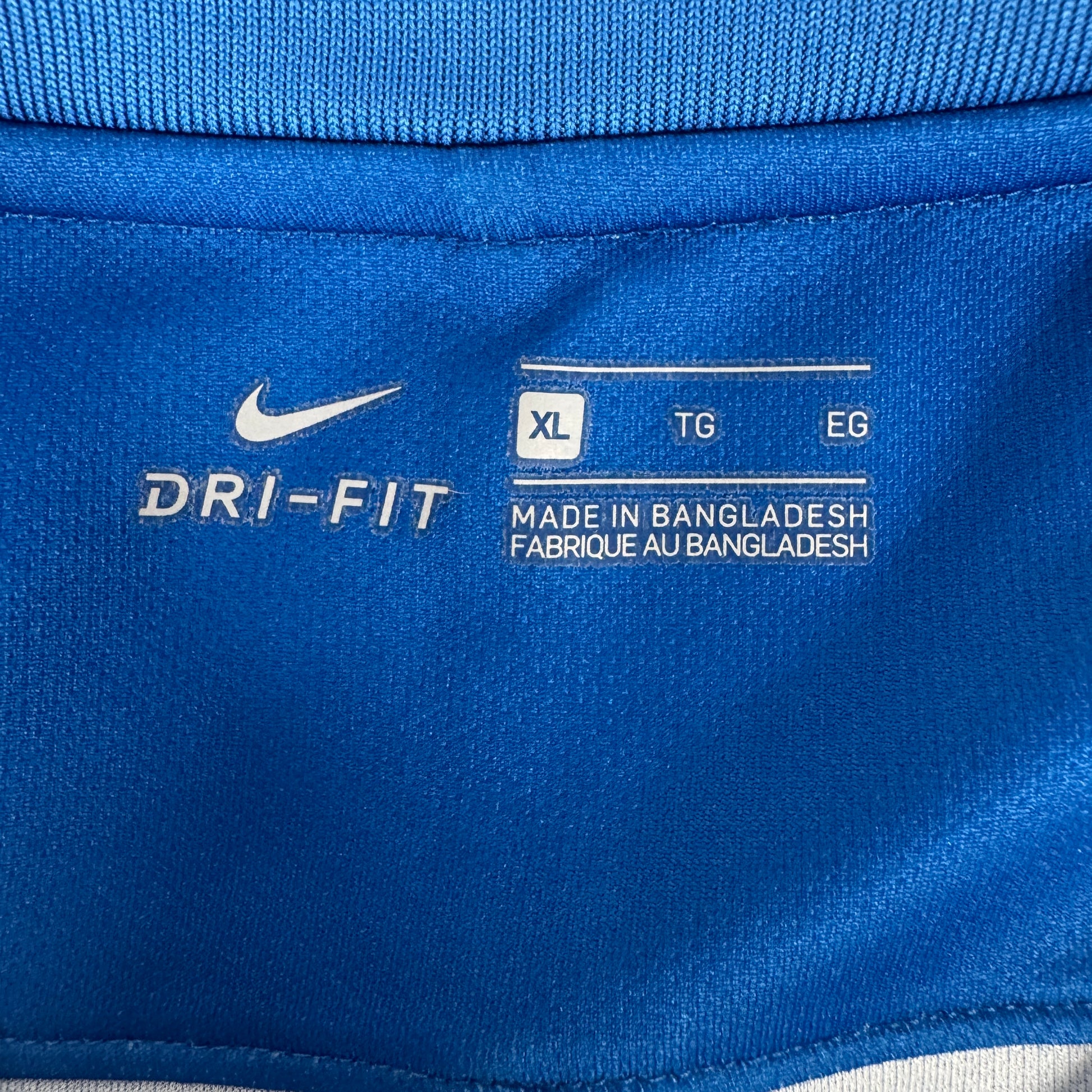 Brighton & Hove Albion 2017/2018 Home Football Shirt XL – Football Shirt Kingdom