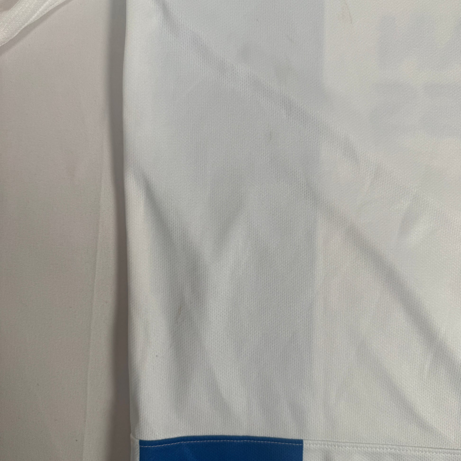 Brighton & Hove Albion 2018/2019 Home Football Shirt Medium – Football Shirt Kingdom