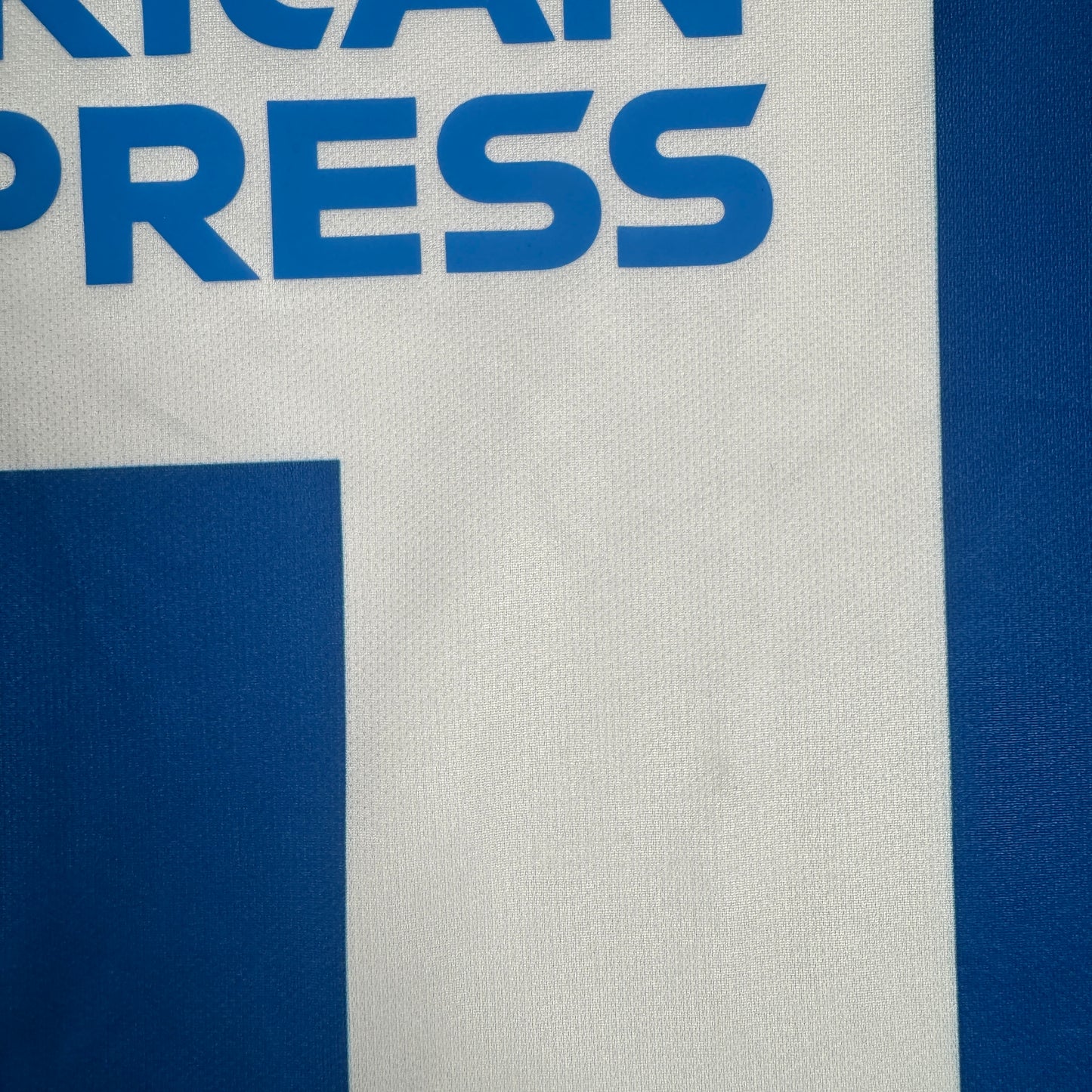 Brighton & Hove Albion 2018/2019 Home Football Shirt Medium – Football Shirt Kingdom