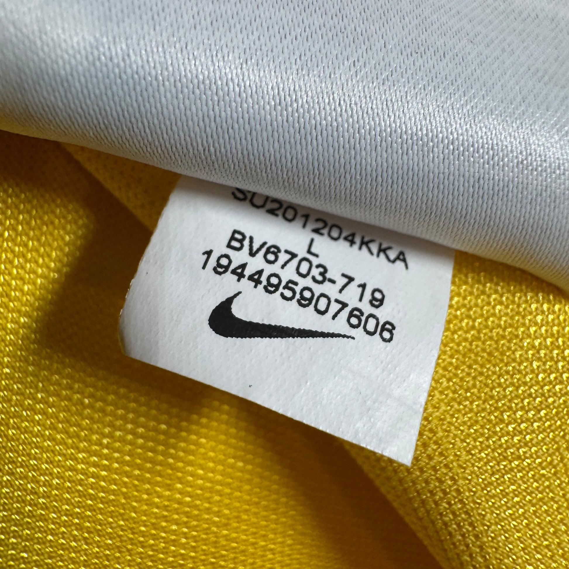 BISSOUMA 8 Brighton & Hove Albion 2020/2021/2022 Away Football Shirt Large – Football Shirt Kingdom