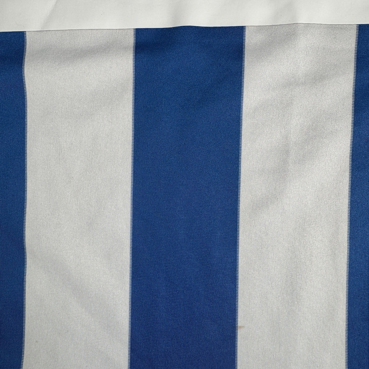 Brighton & Hove Albion 2014/2015 home football shirt, size Large