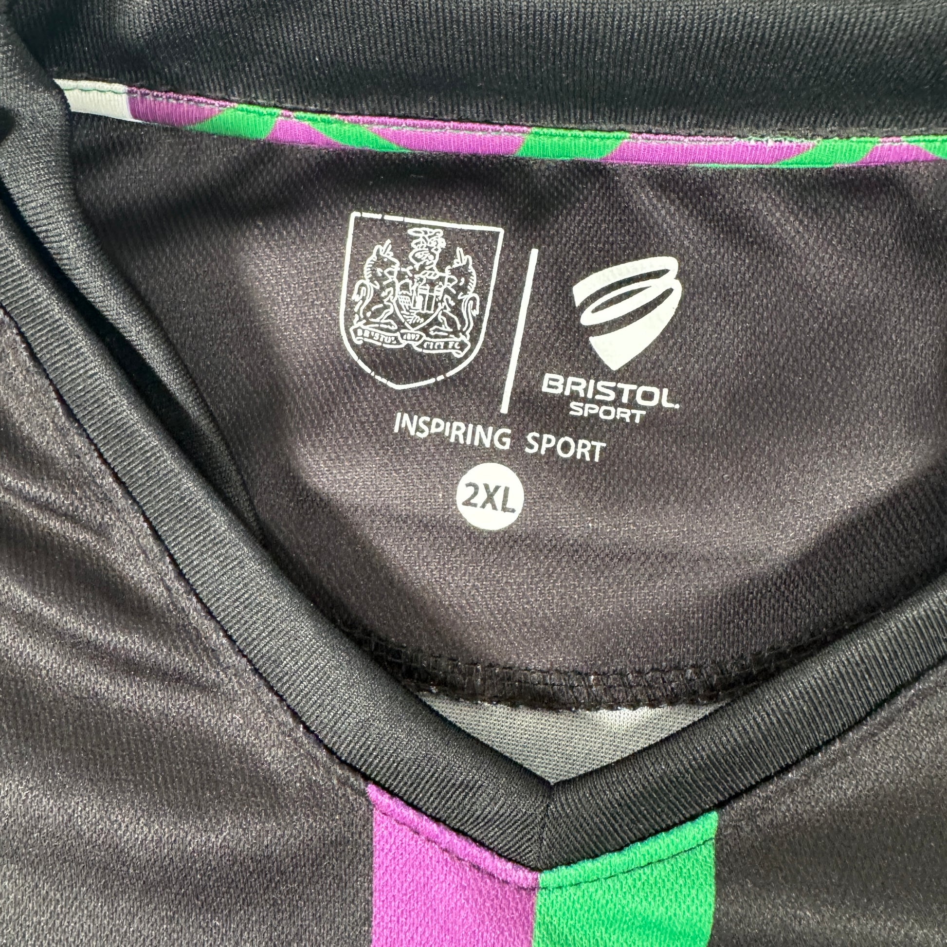 Bristol City 2015/2016 Away Football Shirt 2XL – Football Shirt Kingdom