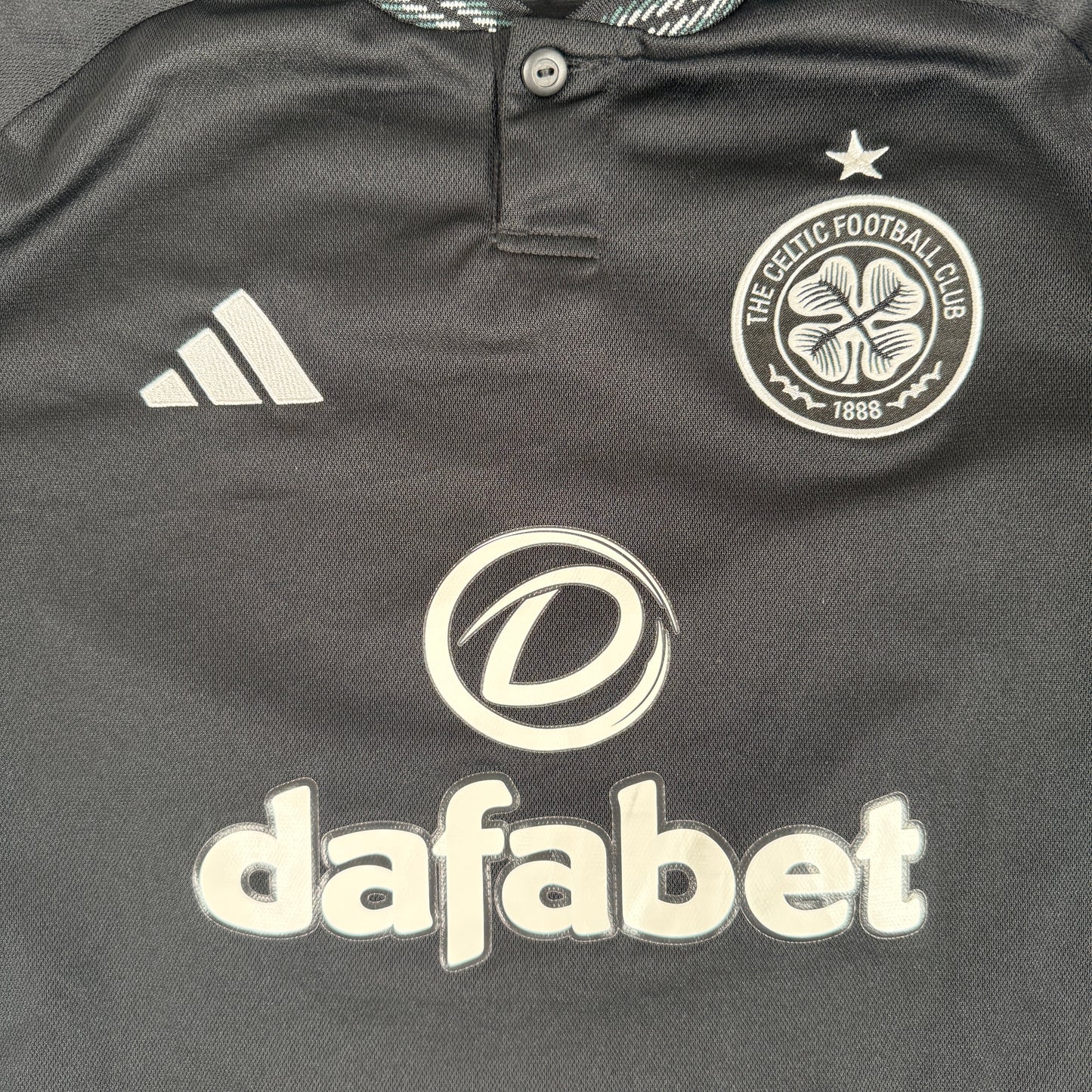 Celtic 2023/2024 Away Football Shirt Small – Football Shirt Kingdom