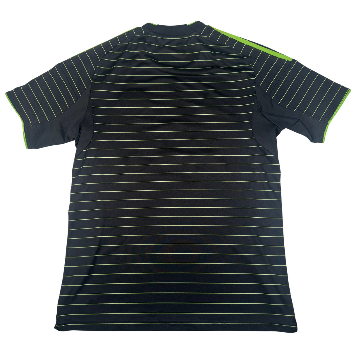 Back of Celtic 2025/2026 away football shirt, size Medium
