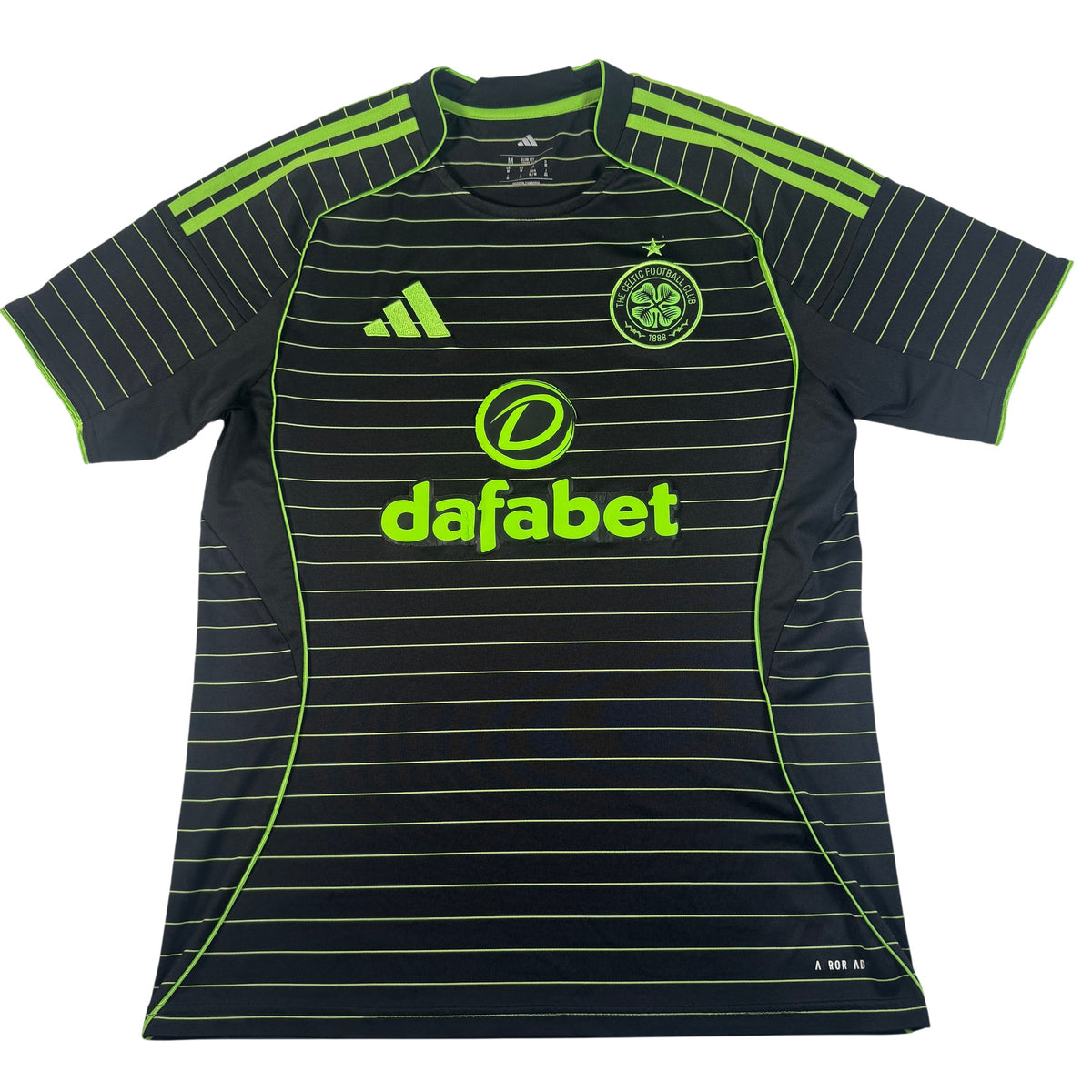 Front of Celtic 2025/2026 away football shirt, size Medium