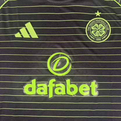 Celtic 2025/2026 Away Football Shirt XL — front close-up