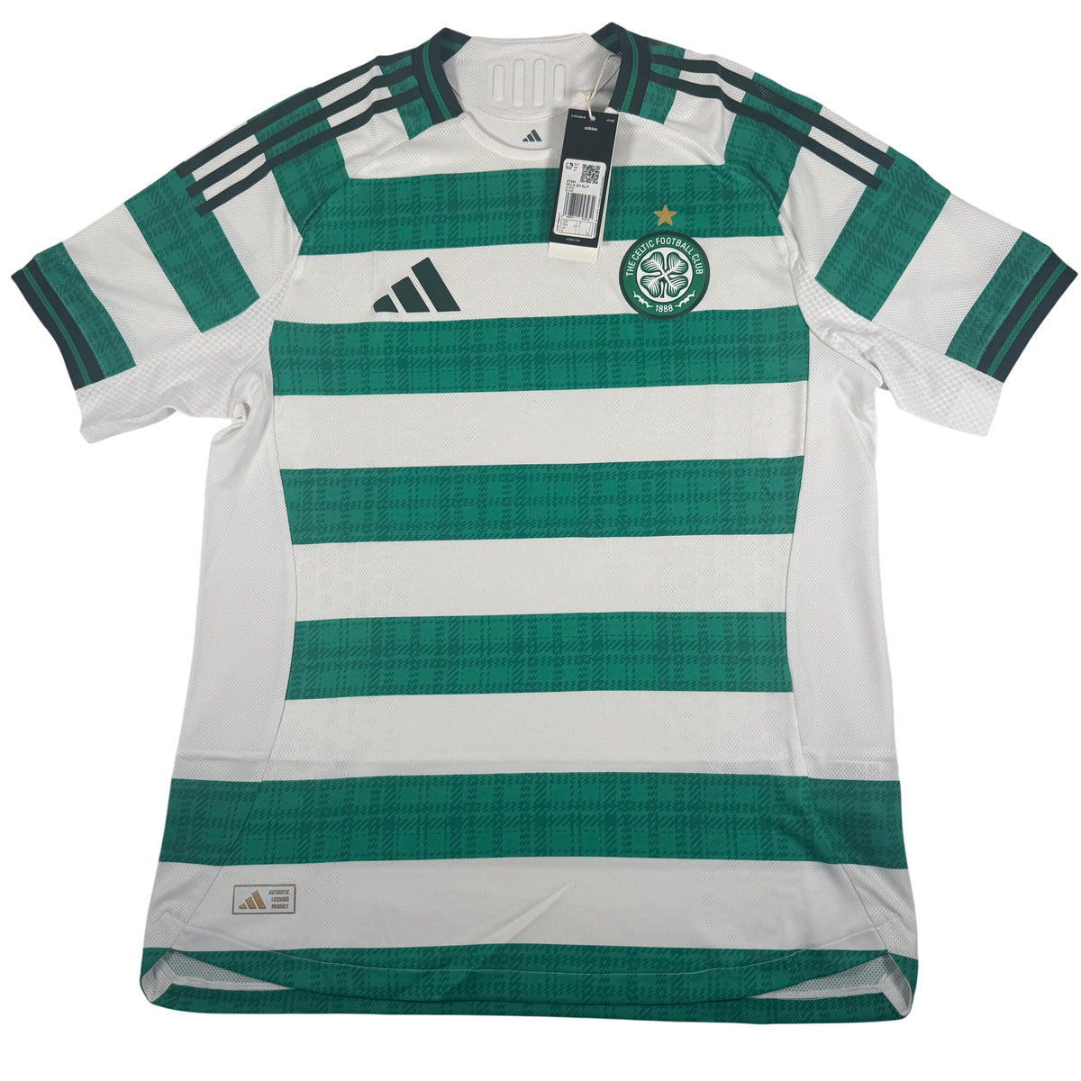 Front of Celtic 2025/2026 home football shirt, size Large