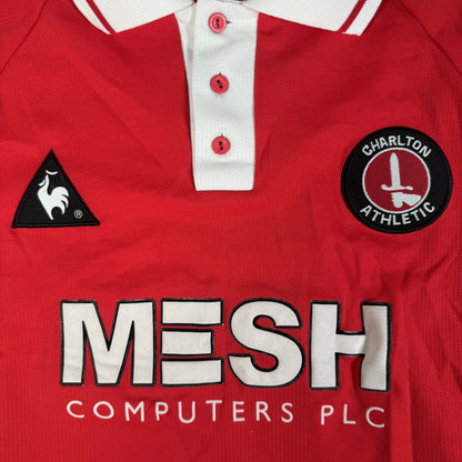Close-up of Charlton Athletic 1998/1999/2000 home football shirt, size Large