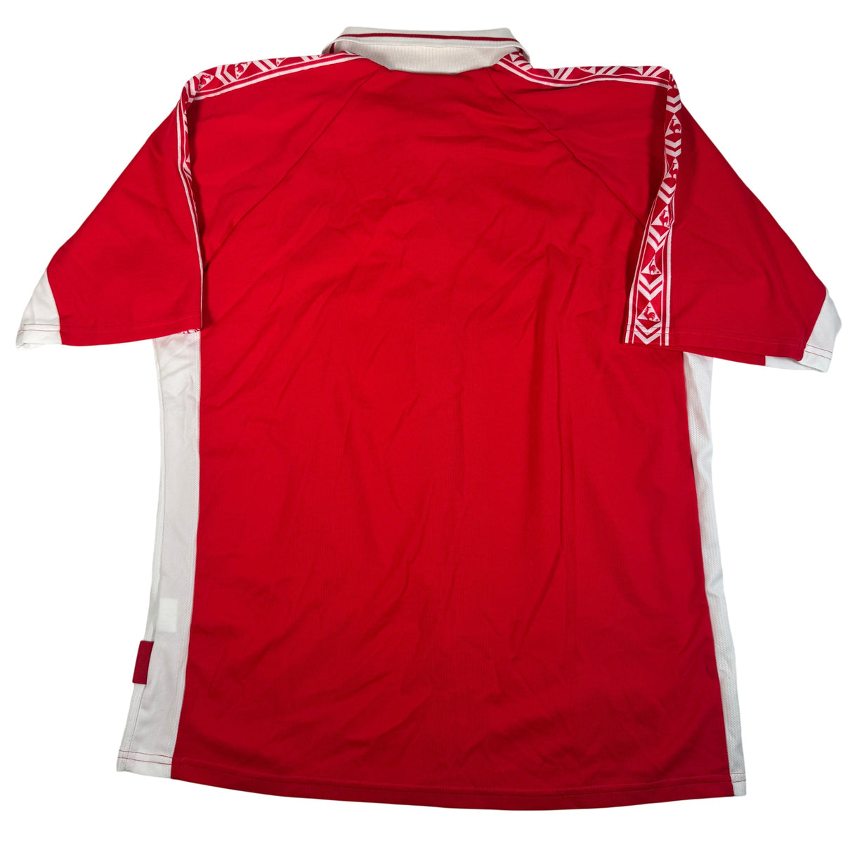 Back of Charlton Athletic 1998/1999/2000 home football shirt, size Large