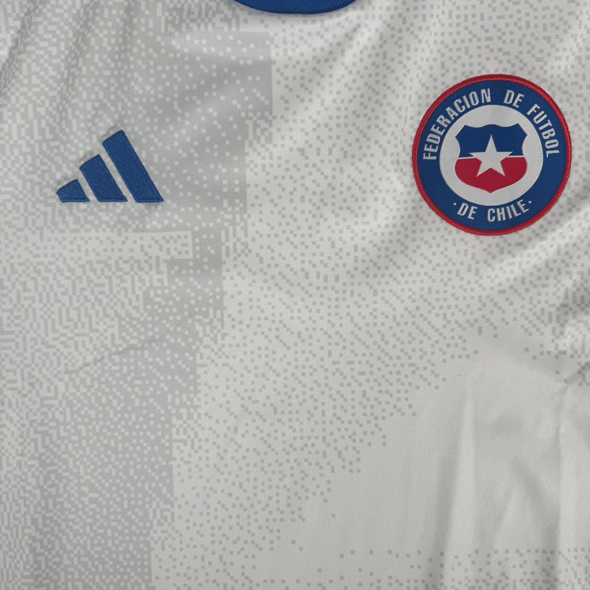 Chile 2022/2023/2024 Away Football Shirt Small – Football Shirt Kingdom