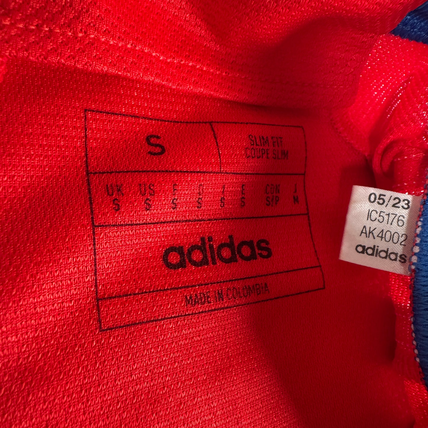 Chile 2022/2023/2024 Home Football Shirt Small – Football Shirt Kingdom