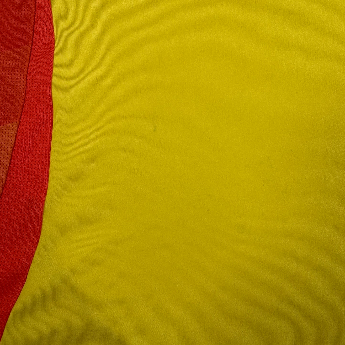 Colombia 2024/2025 Home Football Shirt Large – Football Shirt Kingdom