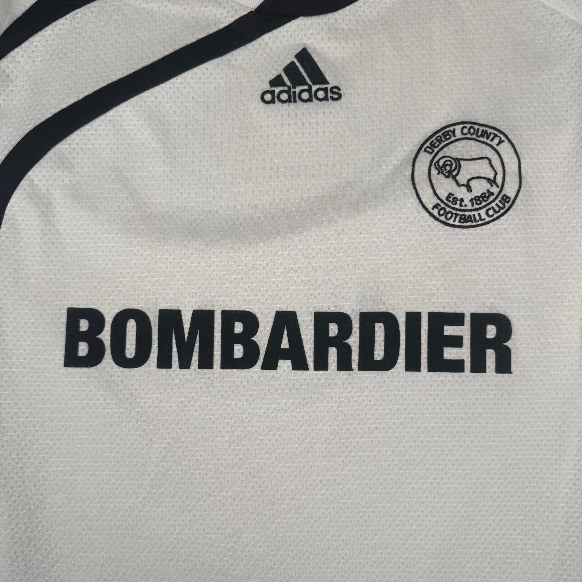 Derby County 2009/2010 Home Football Shirt Large – Football Shirt Kingdom