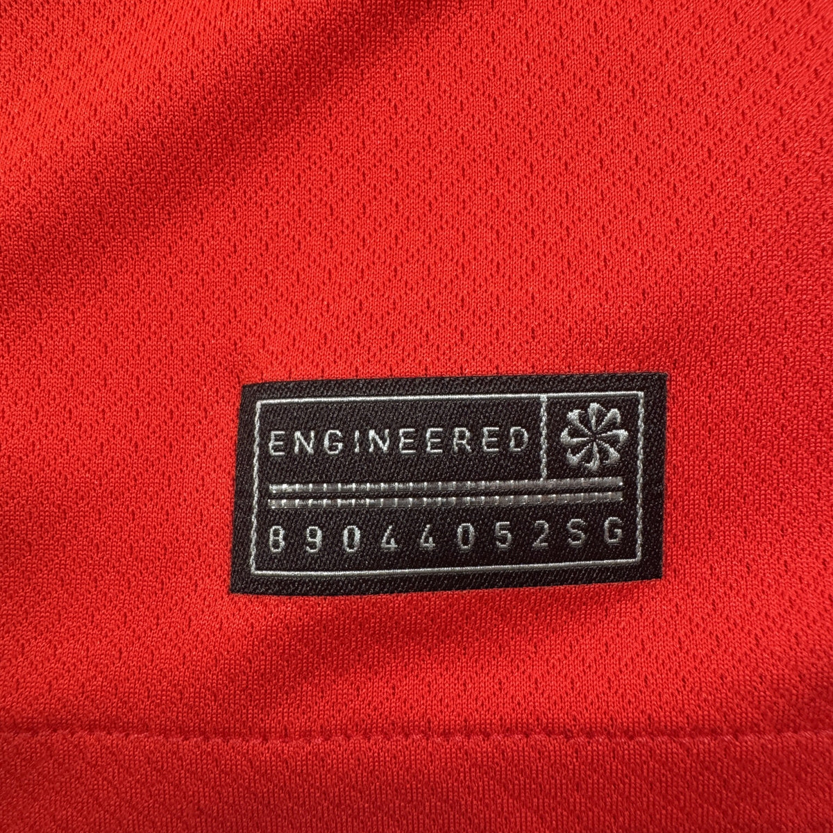 England 2022/2023/2024 away football shirt, size Large
