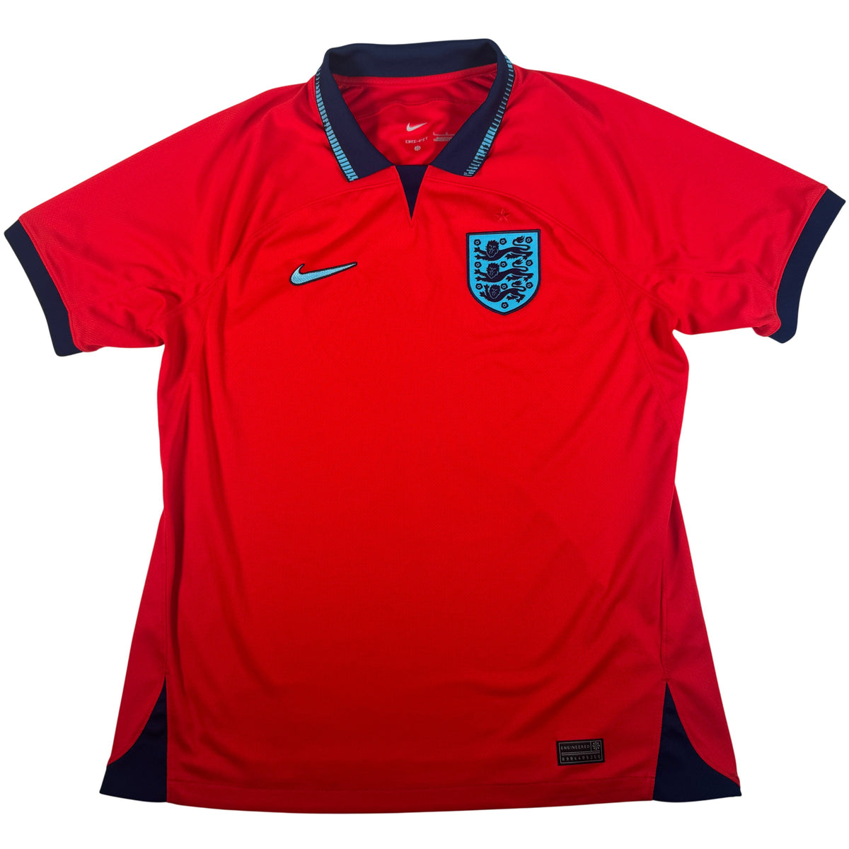 Front of England 2022/2023/2024 away football shirt, size Large
