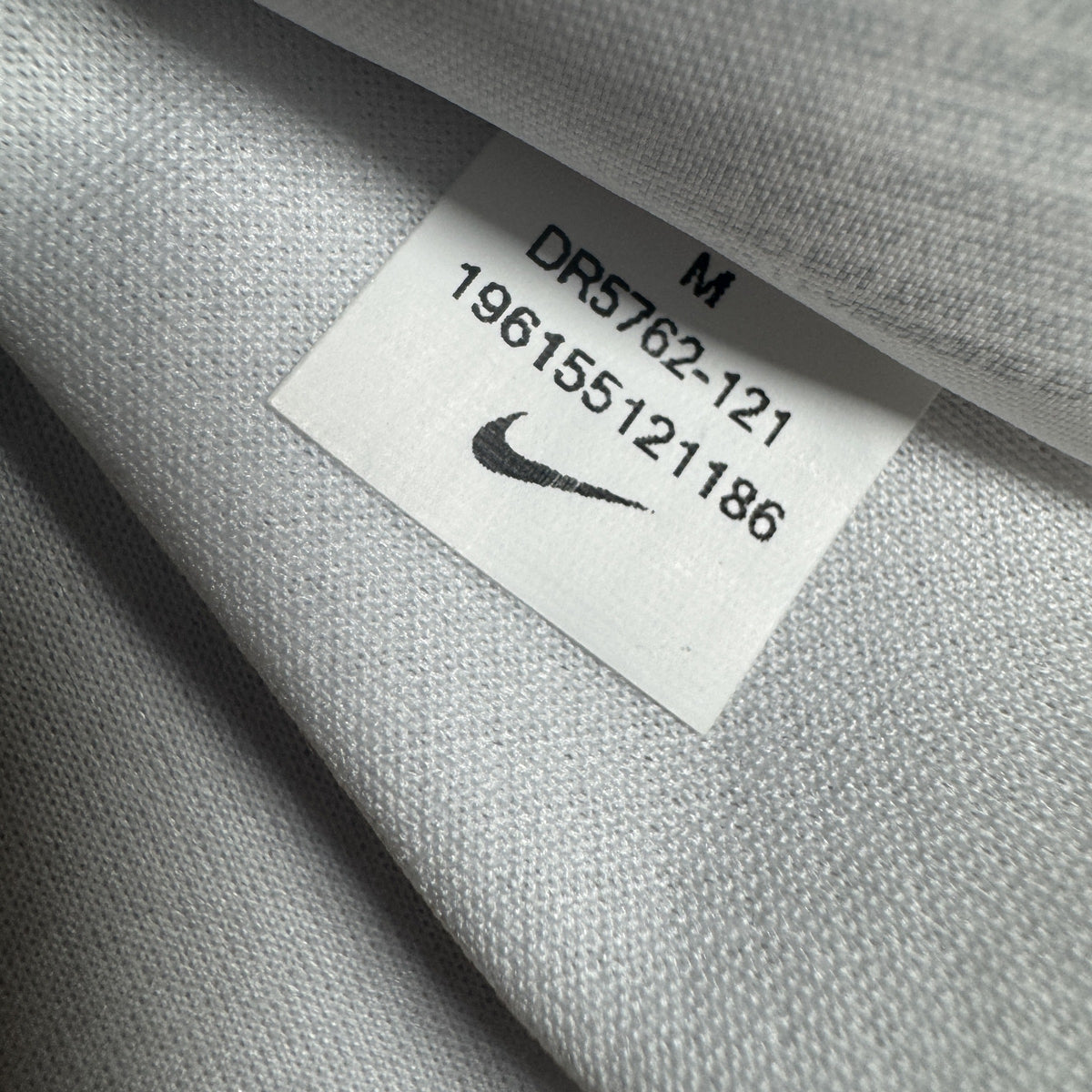 England 2023/2024 home football shirt, size Medium