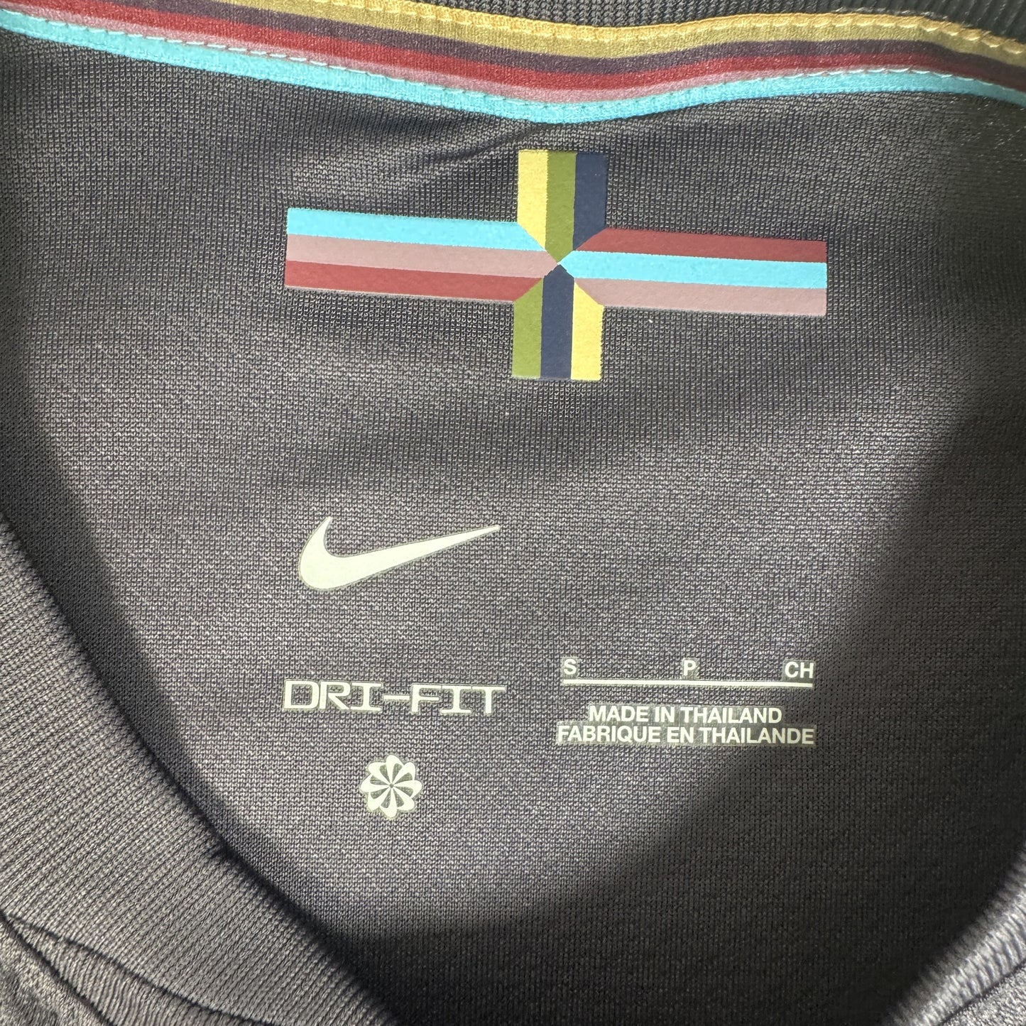 England 2024/2025/2026 Away Football Shirt Small
