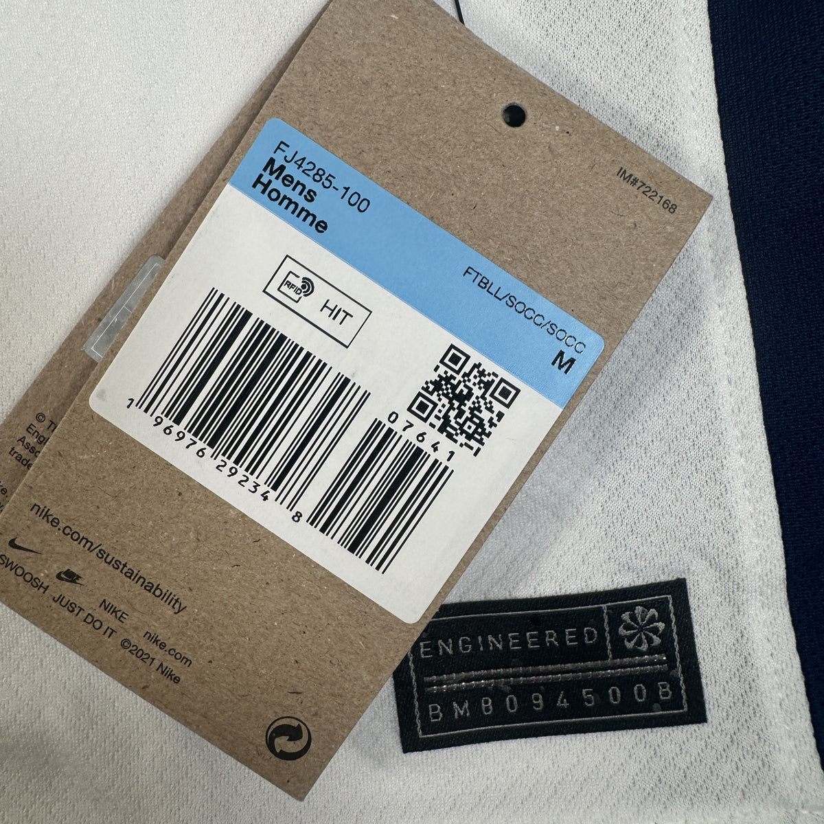 England 2024/2025/2026 Home Football Shirt Medium BNWT
