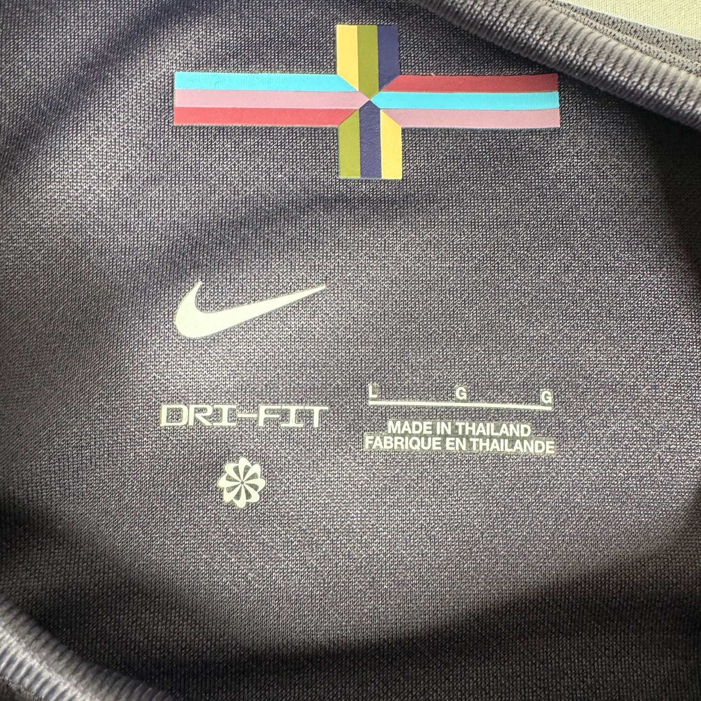 England 2024/2025 Away Football Shirt Large – Football Shirt Kingdom