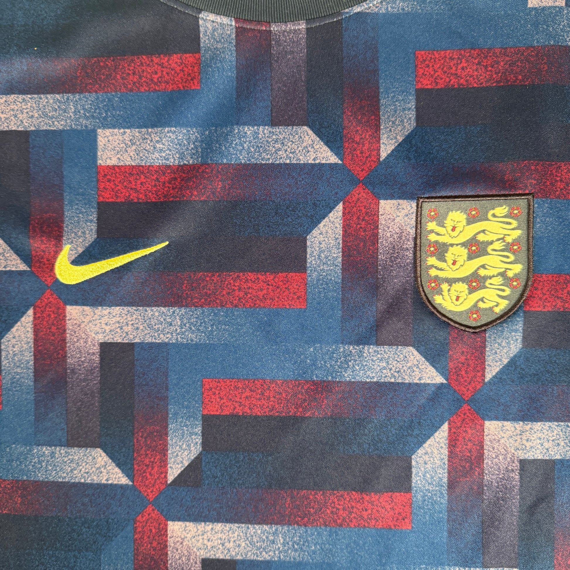 England 2024/2025 Academy Pro Pre-Match Training Football Shirt XL – Football Shirt Kingdom