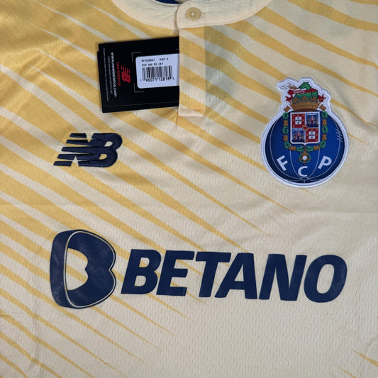 FC Porto 2022/2023 Away Football Shirt Small BNWT