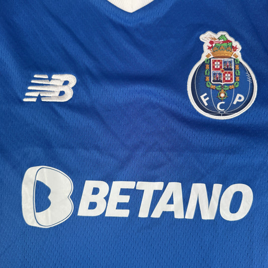 FC Porto 2022/2023 Third Football Shirt Small